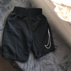 youth small nike athletic shorts 8-10 years